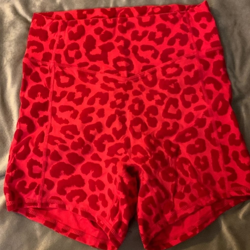 Balance Athletica Lux Short Panther Fire